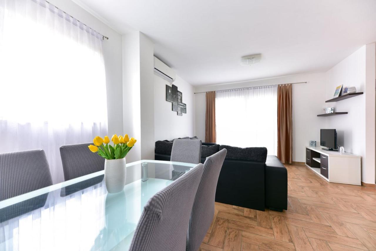 Apartments Villa Visnjik ザダル エクステリア 写真