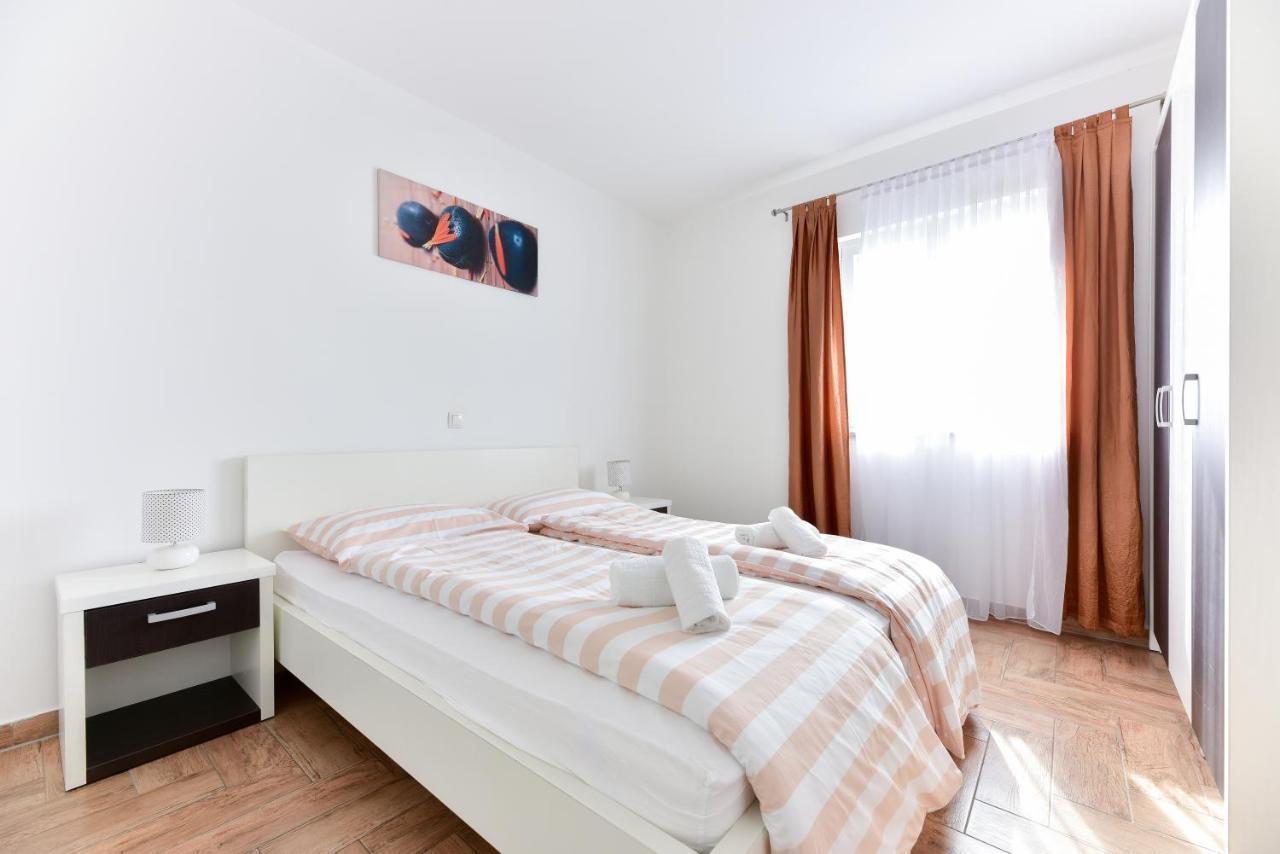 Apartments Villa Visnjik ザダル エクステリア 写真