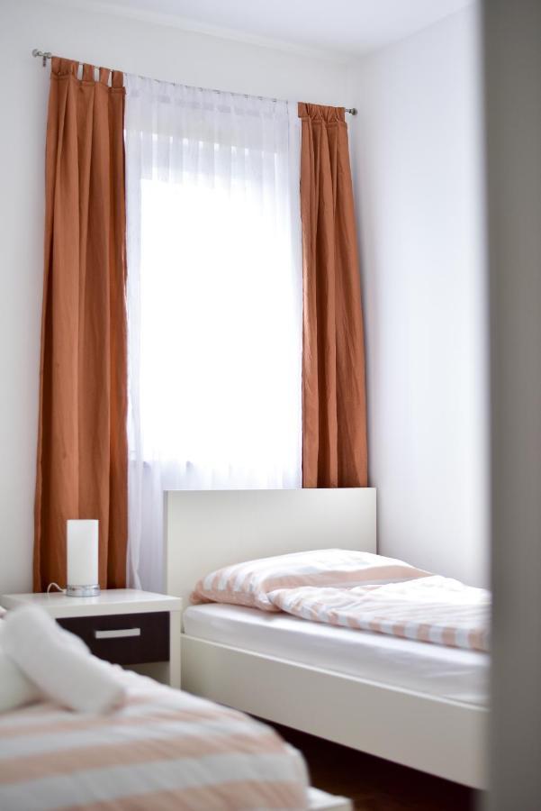 Apartments Villa Visnjik ザダル エクステリア 写真